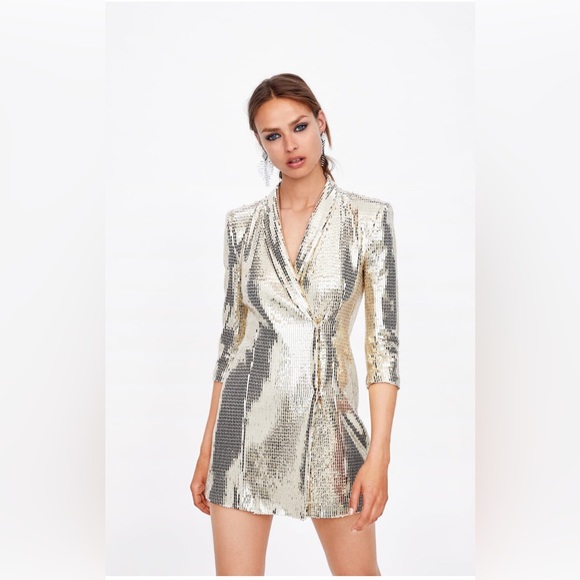 Zara Dresses & Skirts - Christmas Party Beautiful long sleeve gold sequin dress Zara size XS NWT